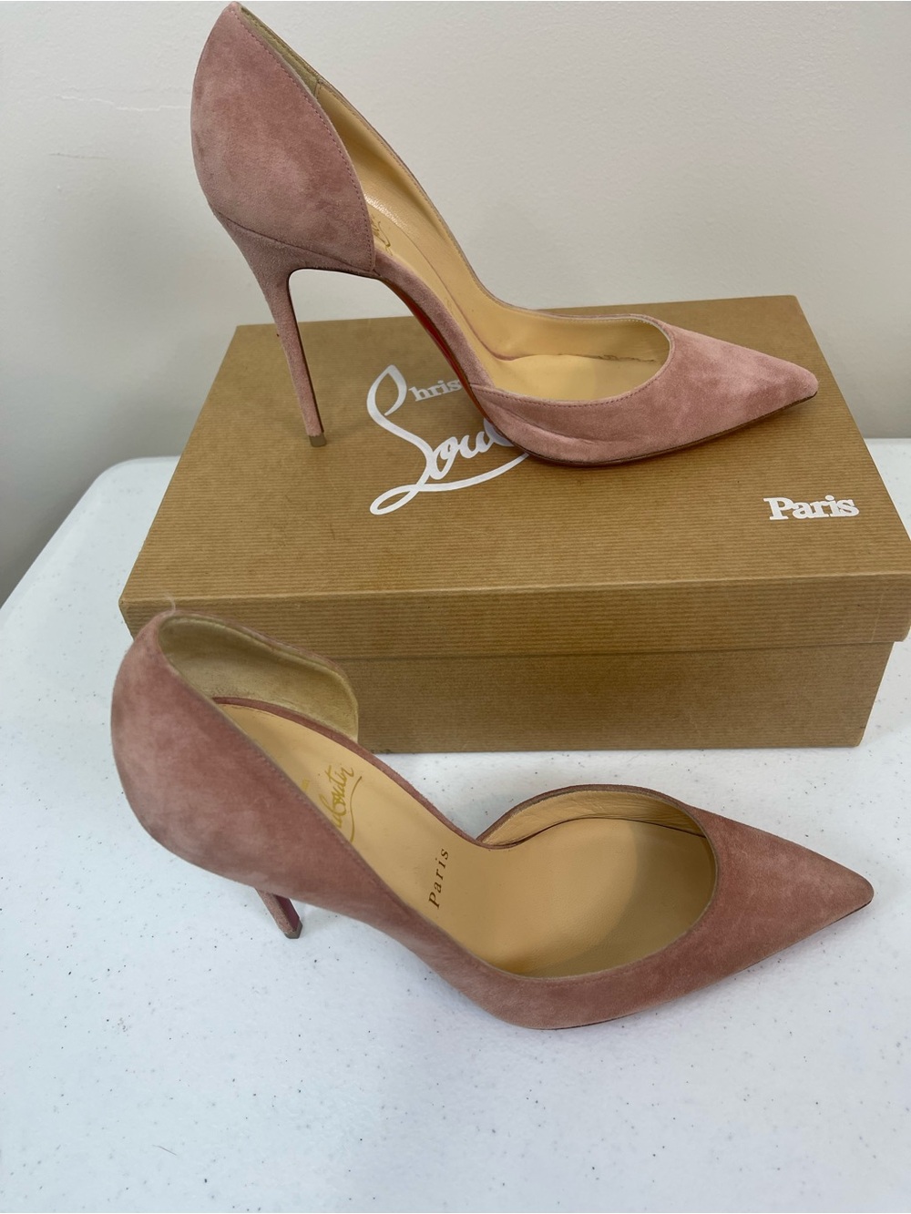 Brand New Christian Louboutin Blush Suede Pointed-Toe Pumps
